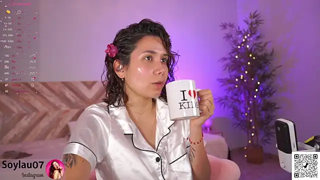 imjess01 online show from May 11, 2:56 pm