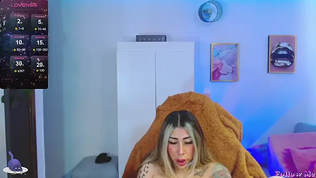 Martina Dash online show from March 3, 8:11 pm