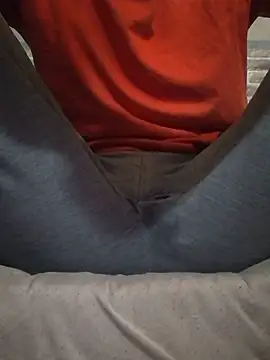 Adamvarga0318 online show from February 20, 12:25 pm