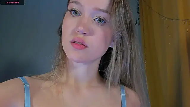 Amelia Lein online show from December 19, 11:46 pm