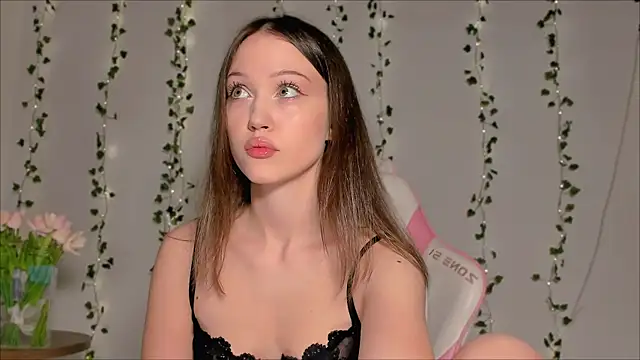 Amelia Lein online show from December 2, 10:55 pm