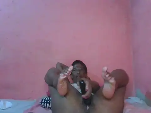 Snapshot of Powerdiva1 chatting on November 15, 3:32 am Powerdiva1 online show from November 15, 3:32 am