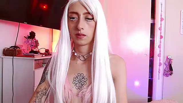 alisseallie online show from March 16, 12:18 am