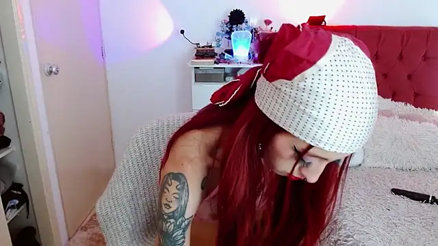 alisseallie online show from November 29, 1:22 pm