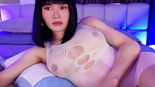 sweetieluna01 online show from March 11, 9:09 pm