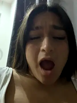 LuceroRm online show from November 6, 4:49 am