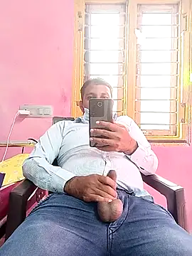 adicma123 online show from October 31, 9:39 am