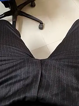 adicma123 online show from February 28, 6:46 am