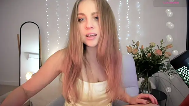 ImKeira online show from January 10, 9:10 pm