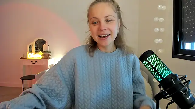 ImKeira online show from November 21, 9:30 am