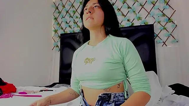 EmmaWilliamss online show from May 29, 5:19 pm