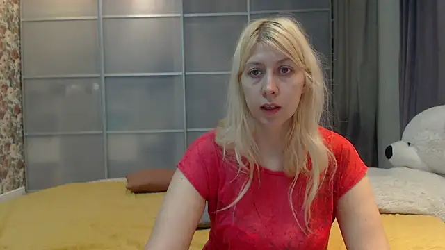 KyliePag online show from April 12, 5:54 am