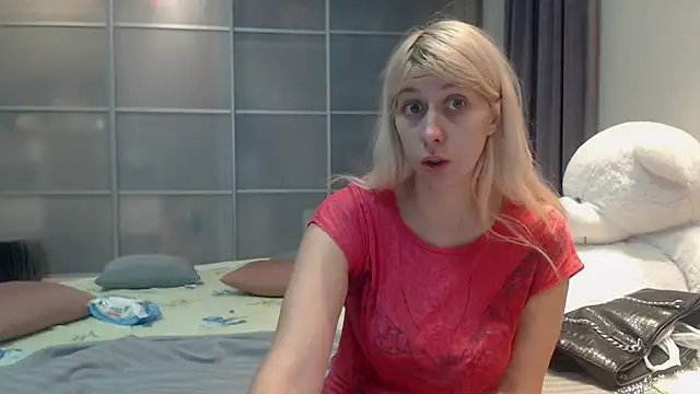 KyliePag online show from October 28, 8:13 am