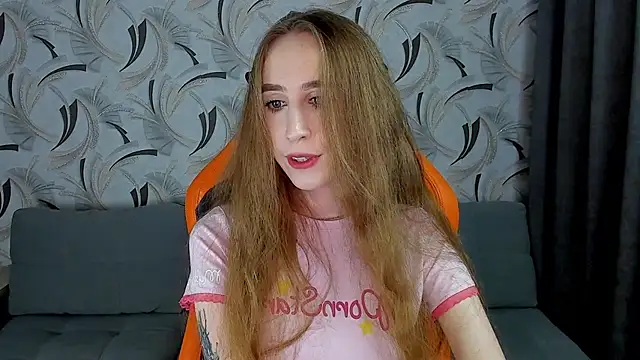 Snapshot of _mira_cle_ chatting on December 22, 2:17 am mira cle online show from December 22, 2:17 am