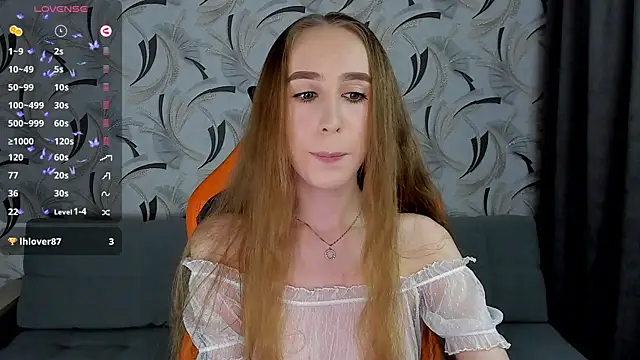 Snapshot of _mira_cle_ chatting on December 14, 11:12 pm mira cle online show from December 14, 11:12 pm