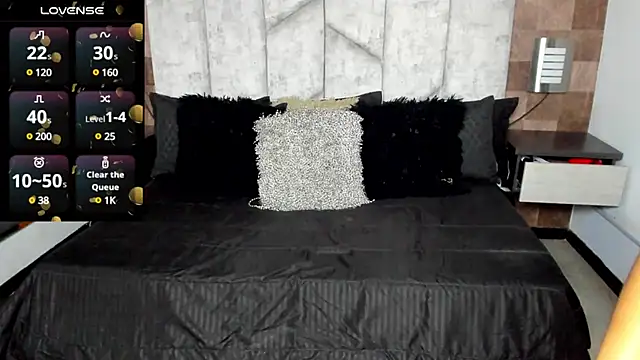 EmmaWillde online show from January 27, 2:24 pm