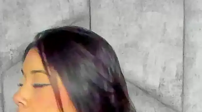 EmmaWillde online show from January 15, 9:51 pm