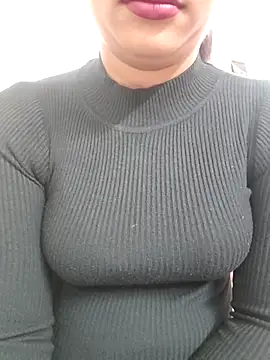 ANGE-MOU online show from December 17, 1:43 am