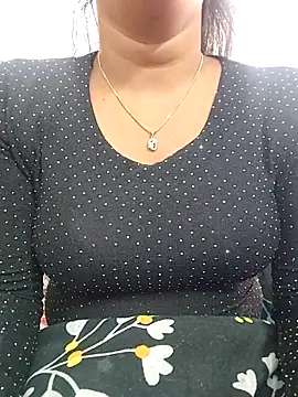 ANGE-MOU online show from April 11, 2:19 am