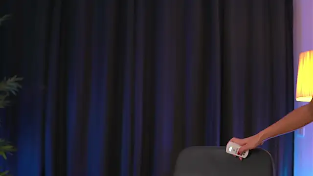 EllenKarter online show from October 15, 7:55 pm