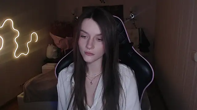 jeann elsaa online show from December 7, 11:29 pm