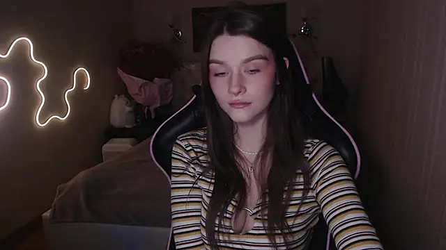 jeann elsaa online show from December 1, 11:21 pm