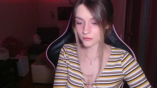 jeann elsaa online show from October 25, 7:25 pm