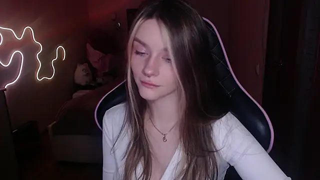 jeann elsaa online show from March 13, 9:16 pm