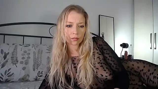 Miki87 online show from June 6, 9:42 pm
