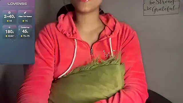 Snapshot of Queen_Sakhi chatting on January 18, 4:53 pm Queen Sakhi online show from January 18, 4:53 pm