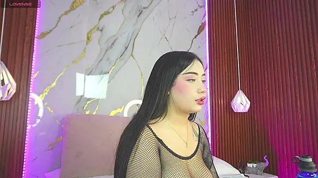 Snapshot of haylie_ chatting on February 25, 2:47 am haylie online show from February 25, 2:47 am