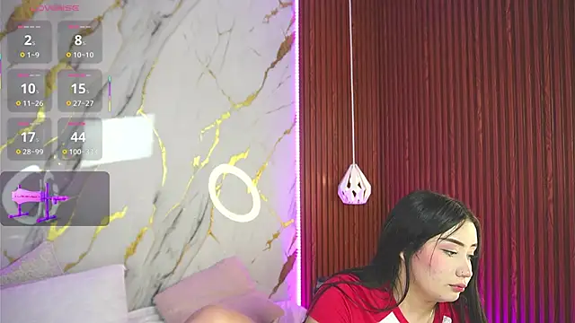 Snapshot of haylie_ chatting on March 4, 7:30 am haylie online show from March 4, 7:30 am