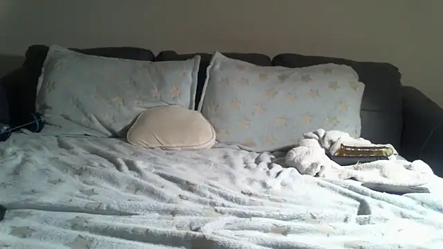 lofibunni online show from March 1, 8:02 am