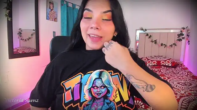 victoriaasaenz  online show from February 8, 12:52 am