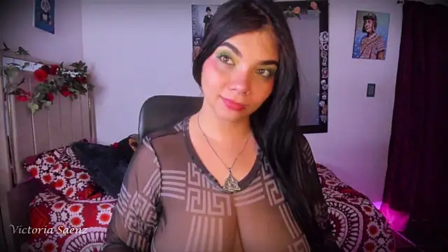 victoriaasaenz  online show from June 5, 12:48 am