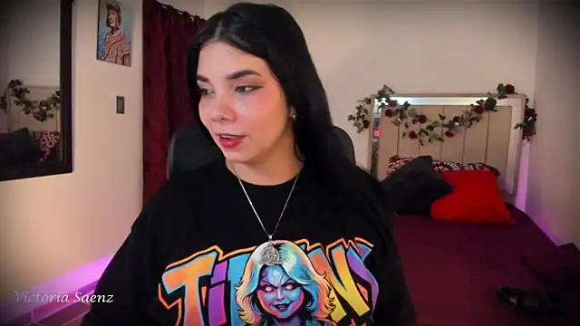 victoriaasaenz  online show from February 27, 12:33 am