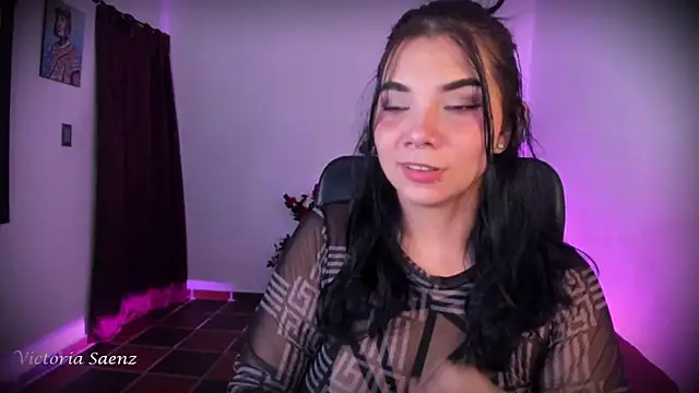 victoriaasaenz  online show from March 25, 1:17 am