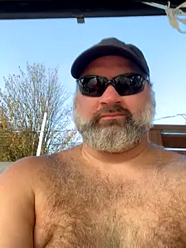 Snapshot of fat_cock_4_you chatting on October 4, 1:12 pm fat cock 4 you online show from October 4, 1:12 pm