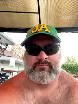 Snapshot of fat_cock_4_you chatting on October 14, 8:31 pm fat cock 4 you online show from October 14, 8:31 pm