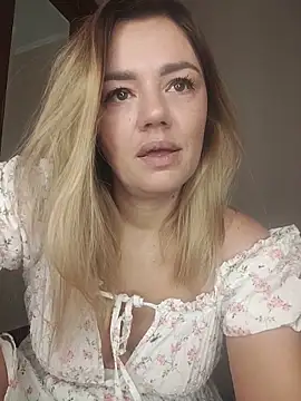 KrissSexi online show from November 5, 6:27 am