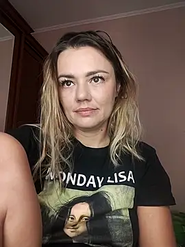 KrissSexi online show from October 20, 5:20 am