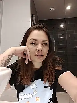 KrissSexi online show from March 24, 5:51 am