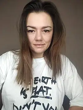 Snapshot of KrissSexi chatting on February 7, 6:54 am KrissSexi online show from February 7, 6:54 am