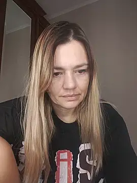 KrissSexi online show from November 18, 5:11 am