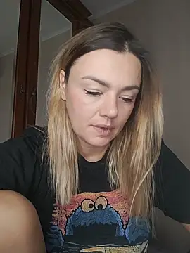 KrissSexi online show from November 1, 7:02 am