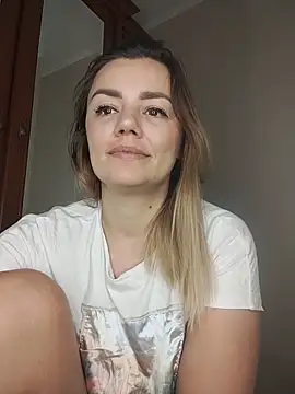 KrissSexi online show from December 1, 4:57 am