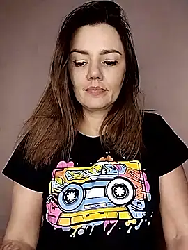 Snapshot of KrissSexi chatting on February 4, 10:32 am KrissSexi online show from February 4, 10:32 am