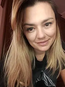 KrissSexi online show from October 19, 8:39 am