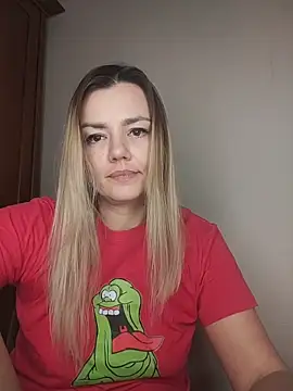 KrissSexi online show from December 15, 8:25 pm