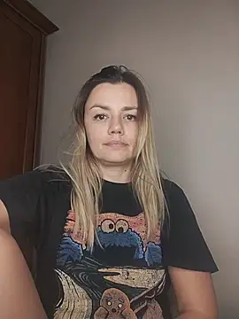 KrissSexi online show from November 28, 5:13 pm